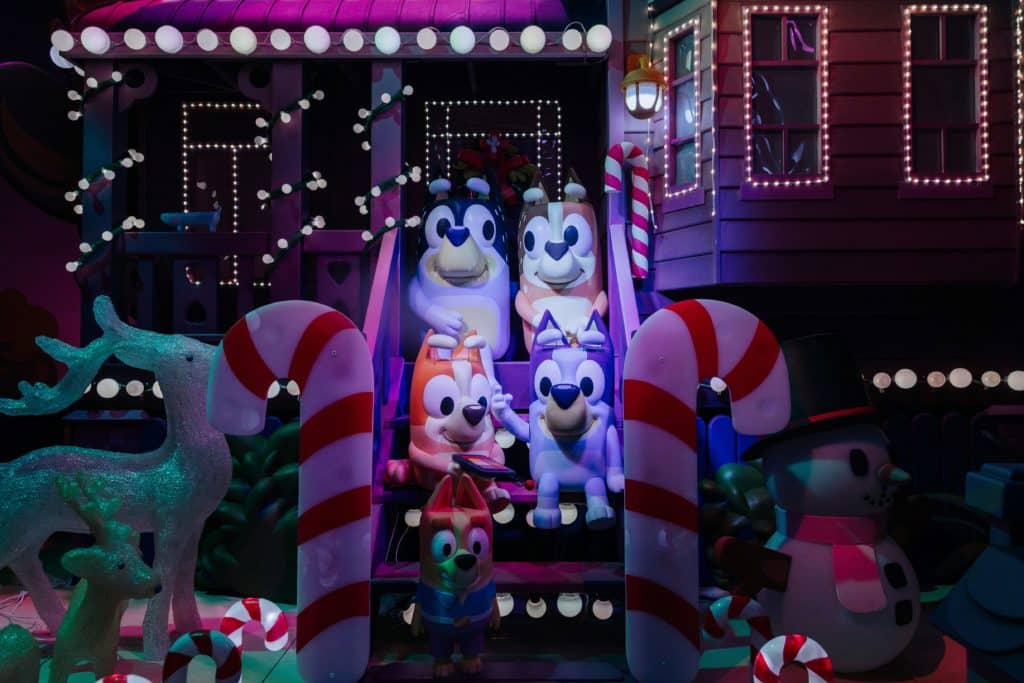 Bluey and her family in one of the Myer Christmas Windows scenes