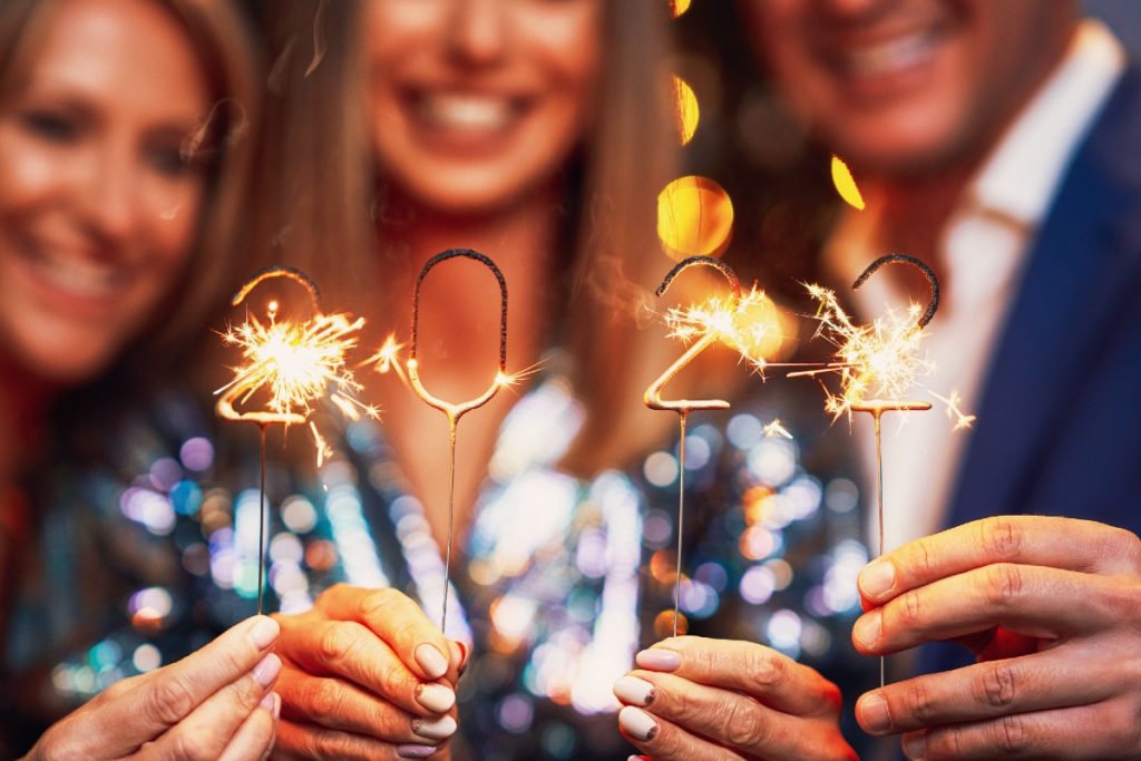 22 Totally Achievable New Year’s Resolutions You Can Make This Year