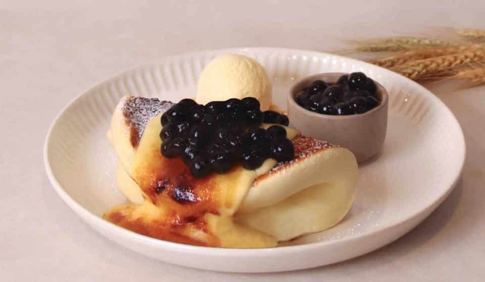 Wriggle And Jiggle Your Way To These Wobbly Souffle Pancakes By Kumo Desserts