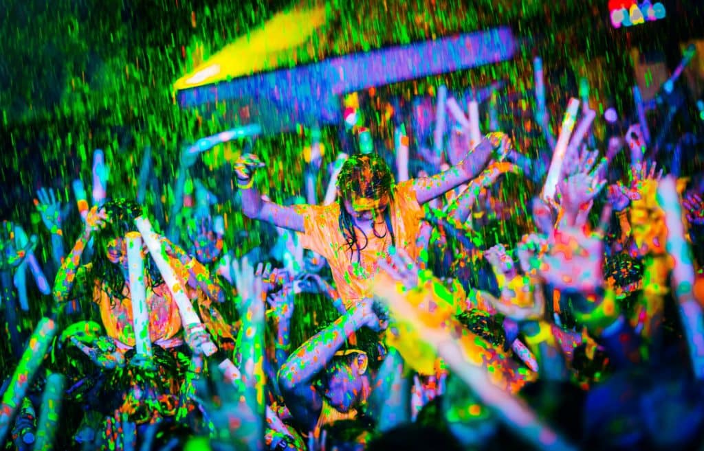 Glow Over To ILLUMI Run — A Neon Fun Run With Themed Zones, DJs And More